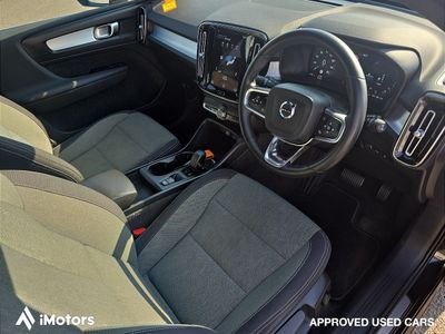 2022 Volvo XC40