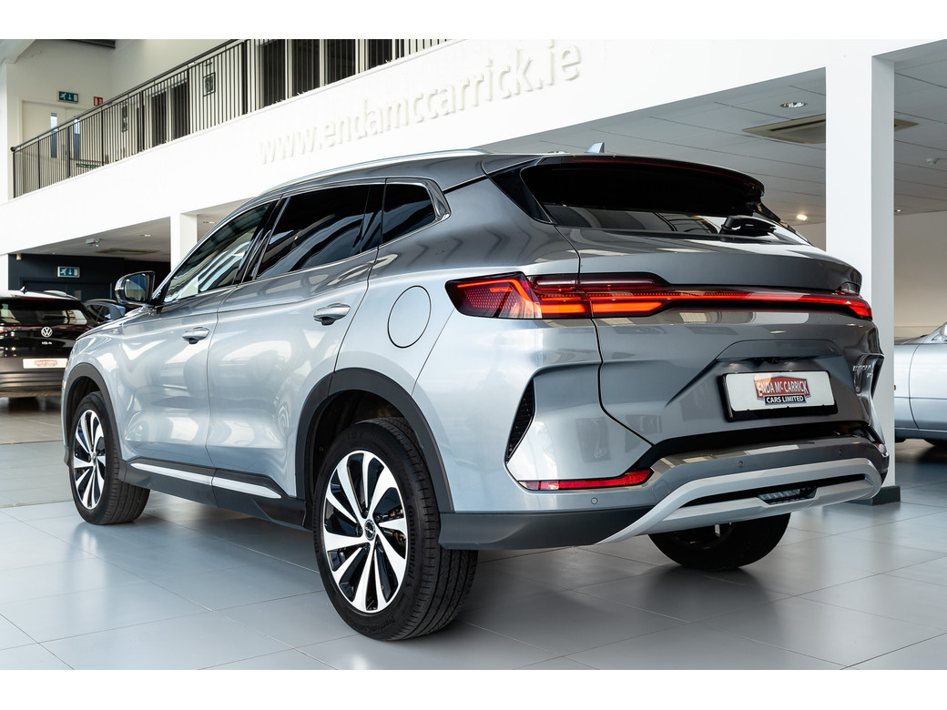 2025 BYD Seal U