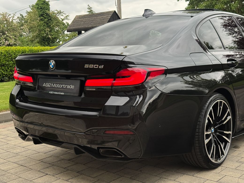 2022 BMW 5 Series