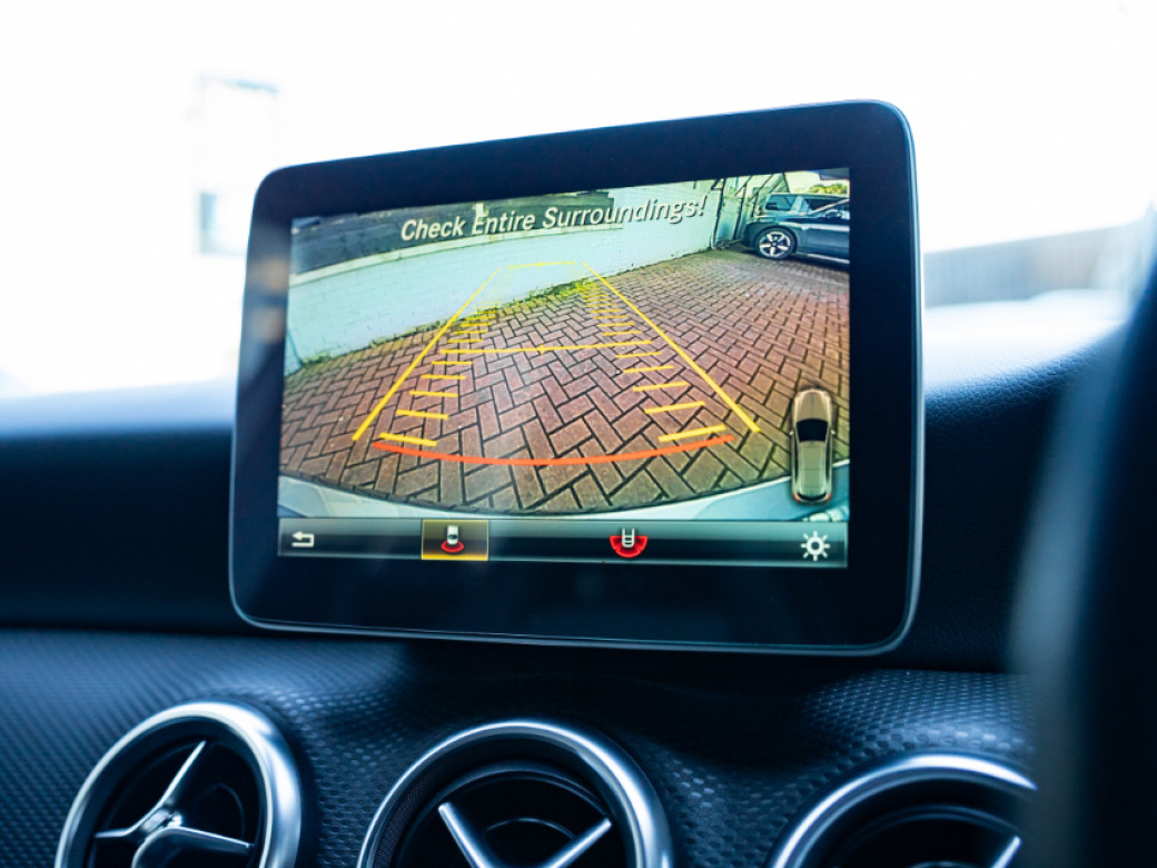 2017 Mercedes-Benz A 180