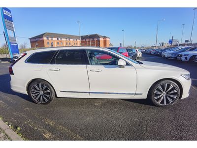2021 Volvo V90