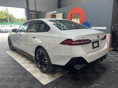 2024 BMW i5