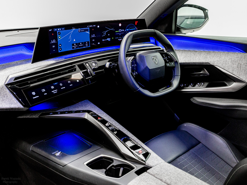 2025 Peugeot 5008