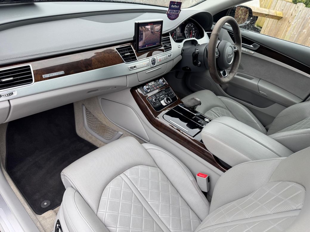 2014 Audi A8