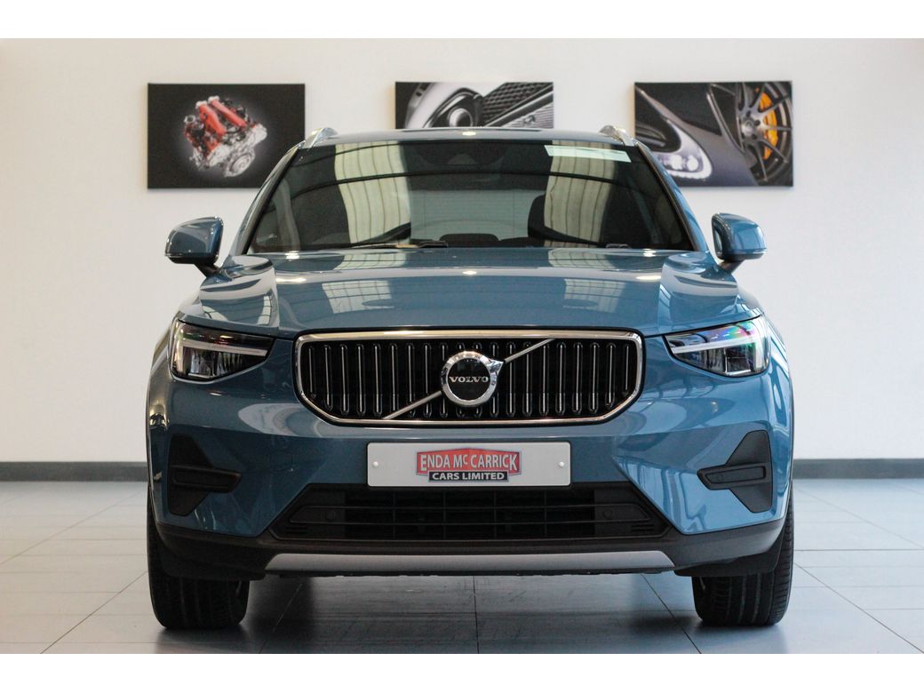 2023 Volvo XC40