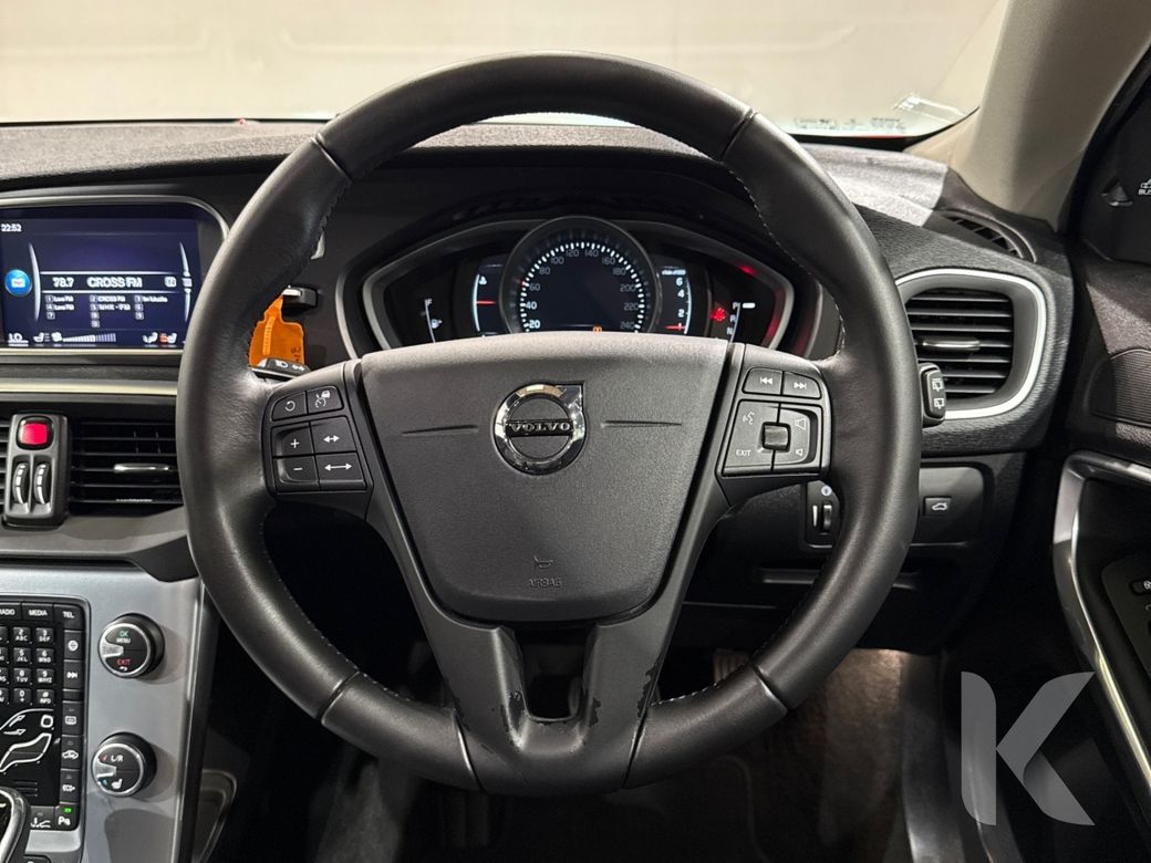 2019 Volvo V40