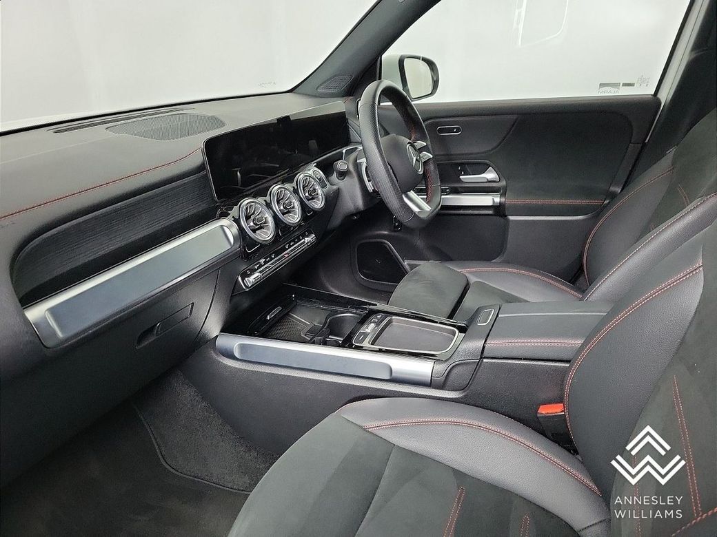 2025 Mercedes-Benz EQB