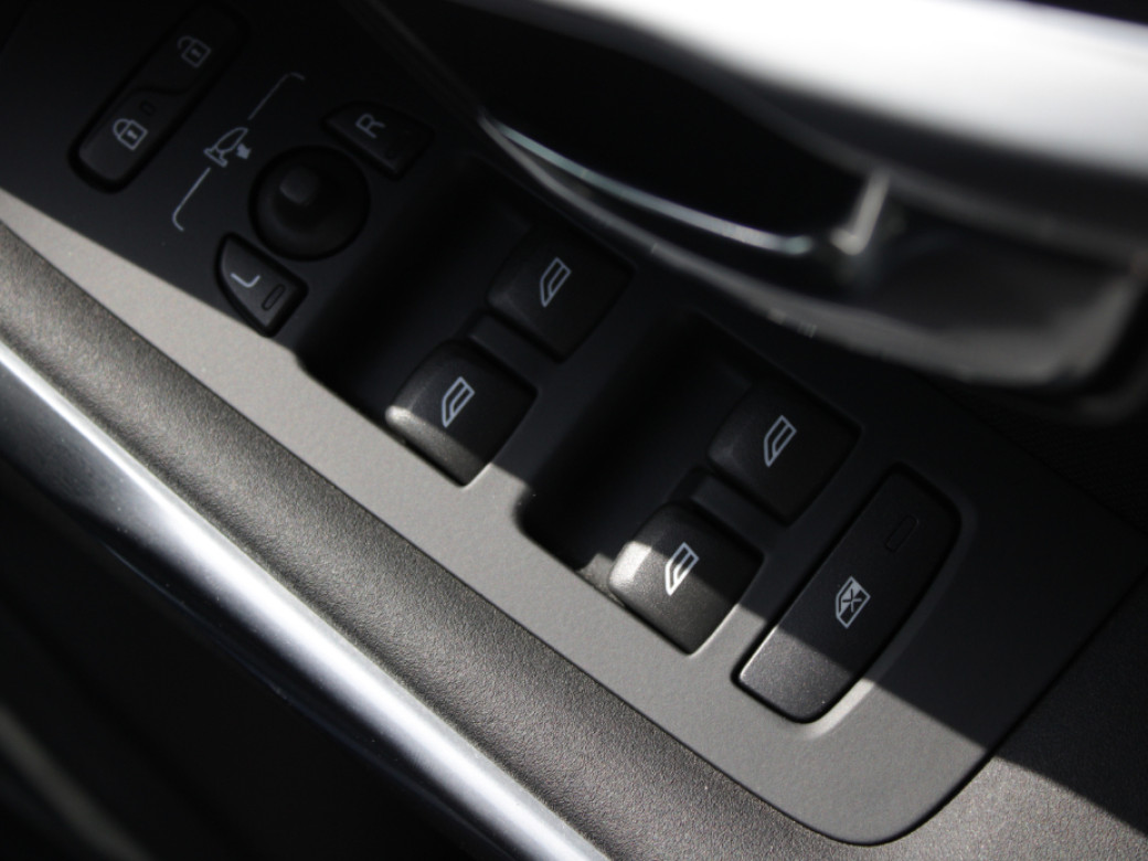 2016 Volvo V40