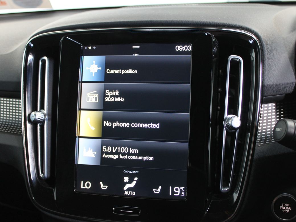 2021 Volvo XC40