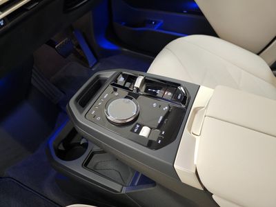 2024 BMW iX