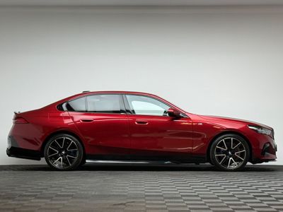 2024 BMW 530