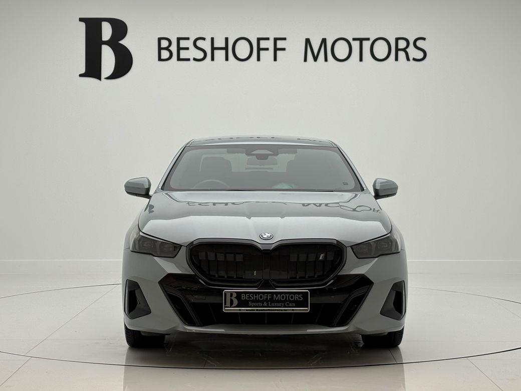 2024 BMW i5