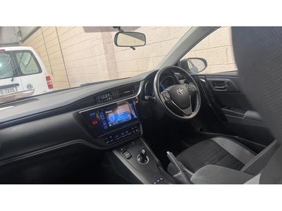 2016 Toyota Auris