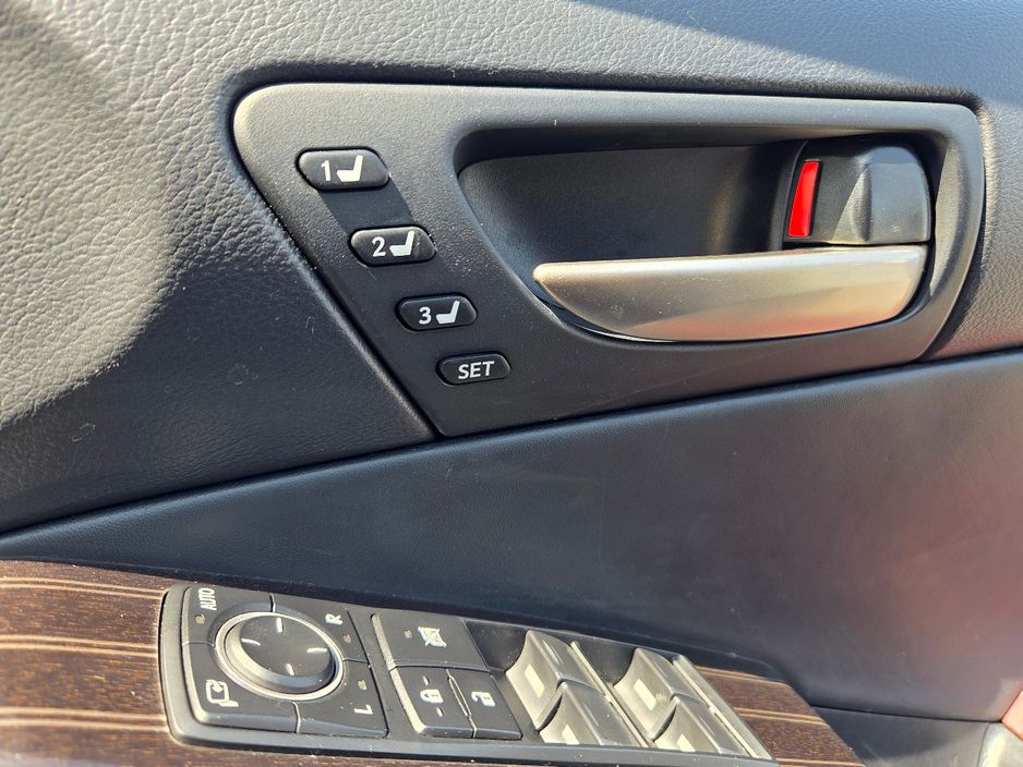2018 Lexus IS 300h