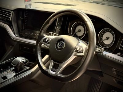 2020 Volkswagen Touareg
