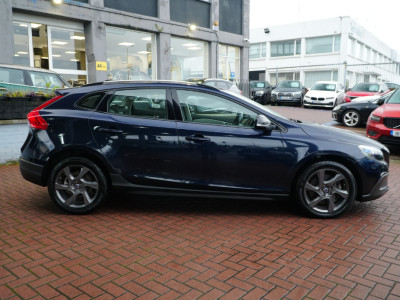 2016 Volvo V40 Cross Country