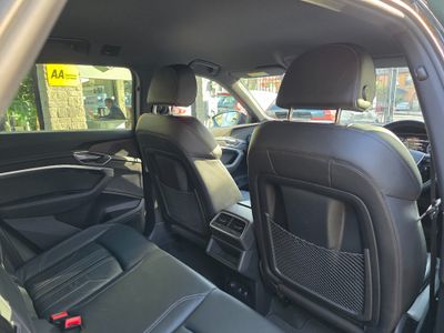 2022 Audi e-tron