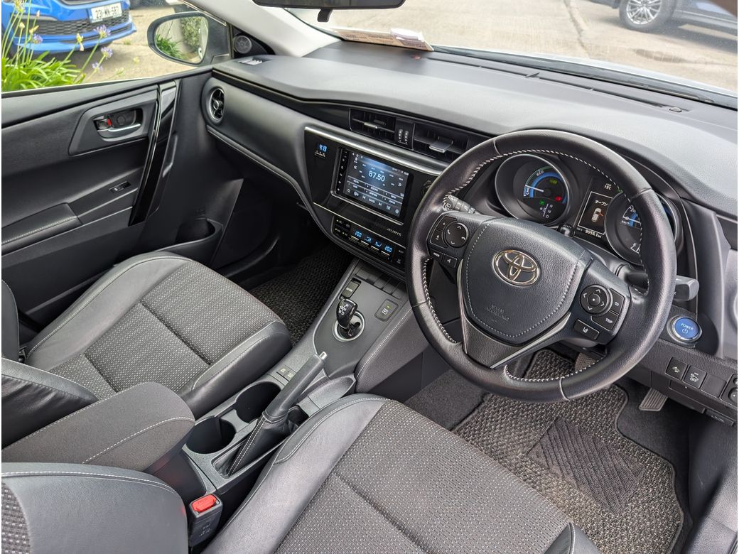 2016 Toyota Auris
