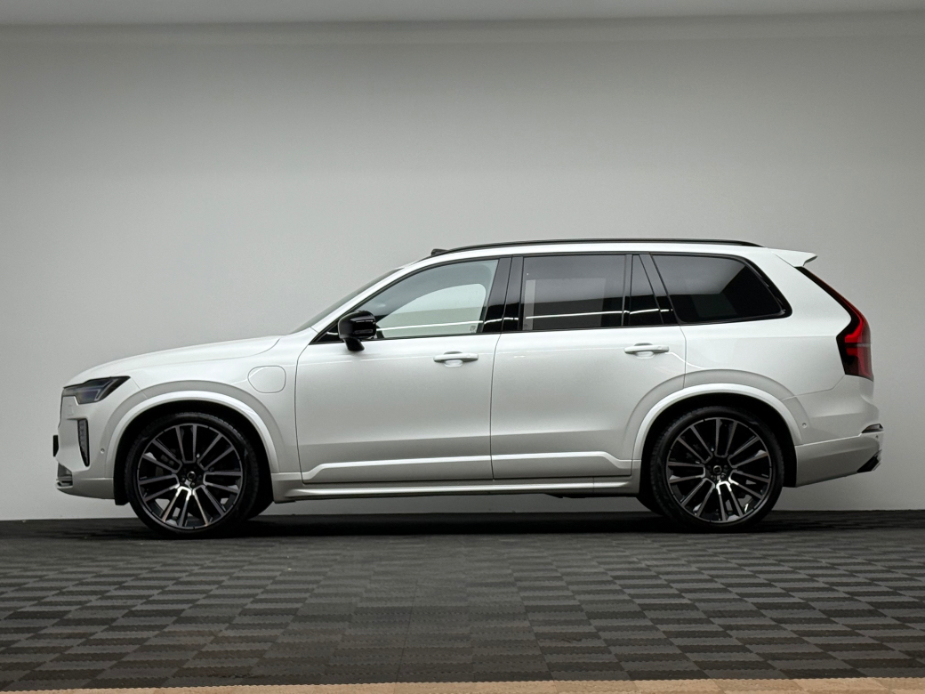 2025 Volvo XC90