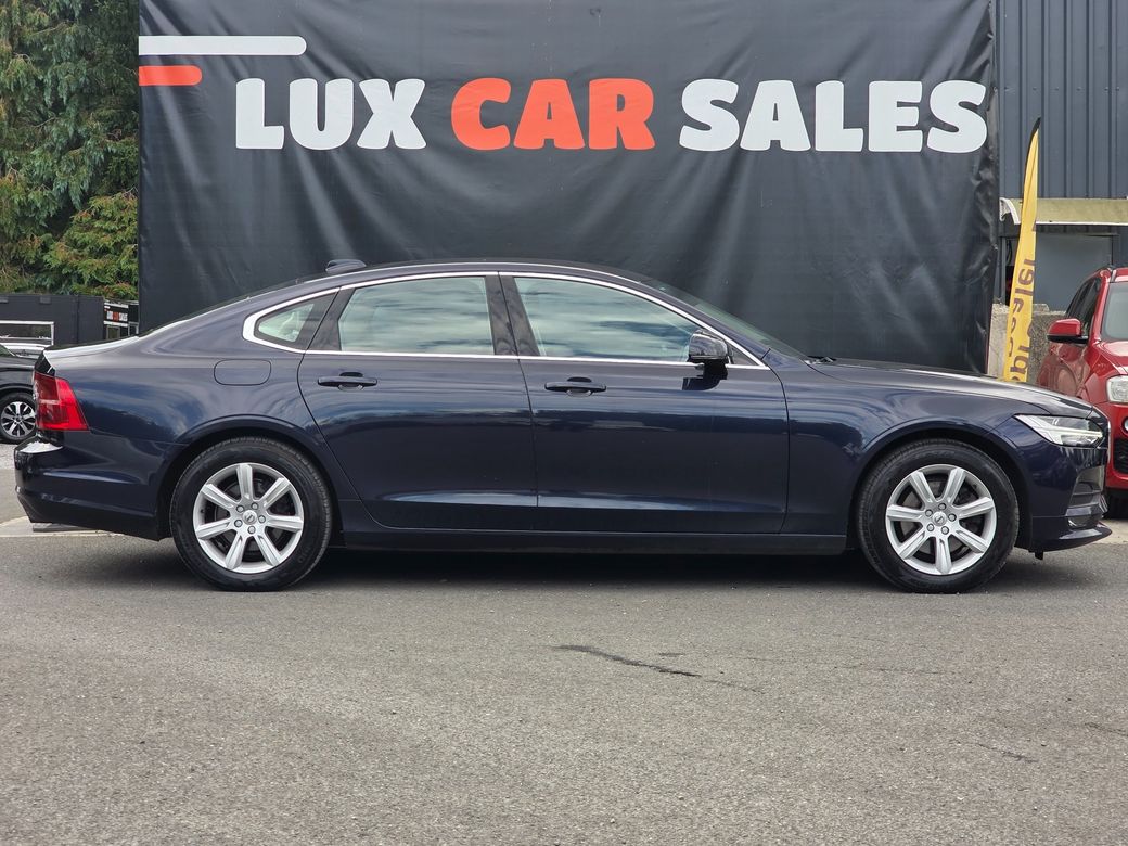 2017 Volvo S90