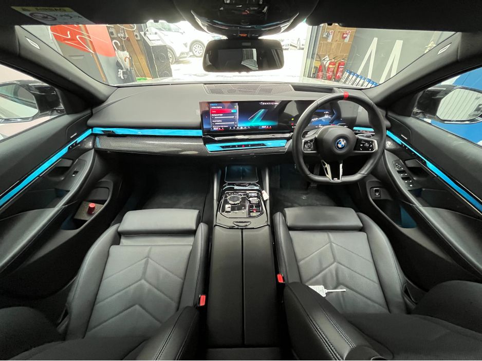 2024 BMW i5