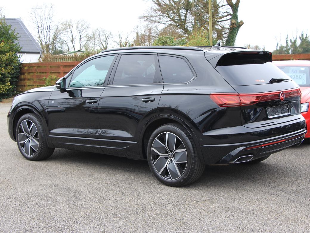 2025 Volkswagen Touareg