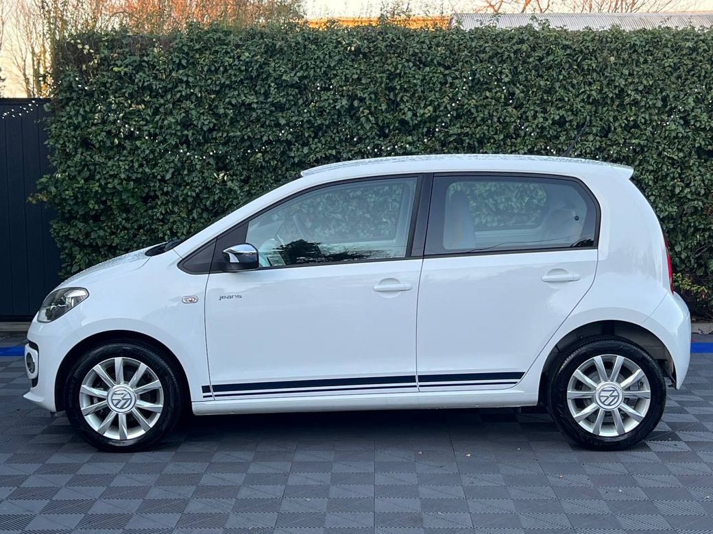 2016 Volkswagen up!