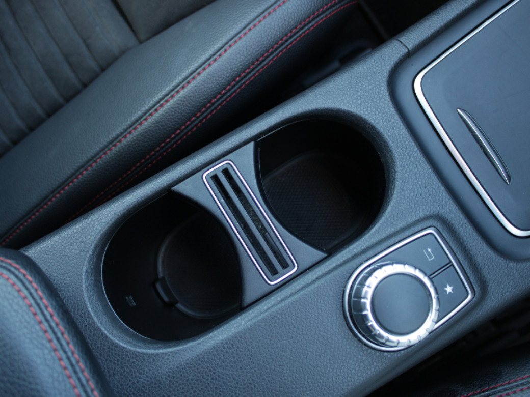 2016 Mercedes-Benz A 180