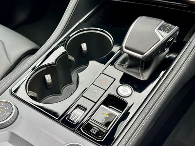 2025 Volkswagen Touareg