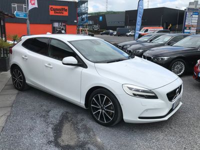 2017 Volvo V40