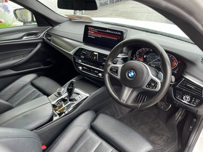 2022 BMW 5 Series