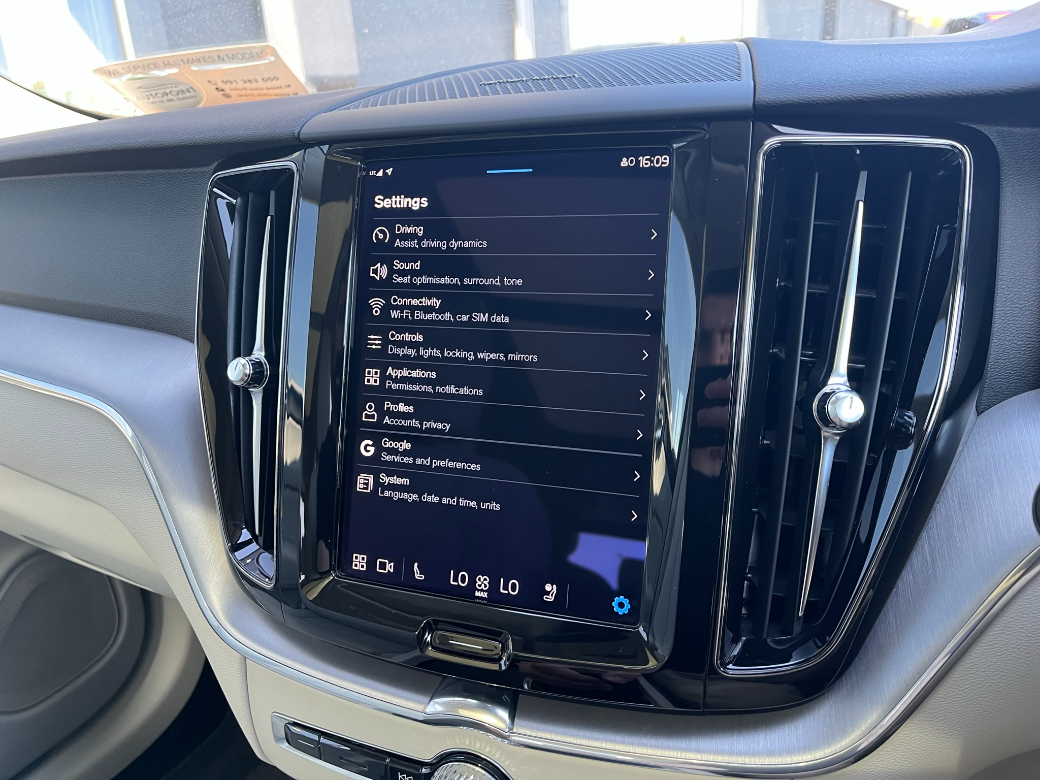 2022 Volvo XC60