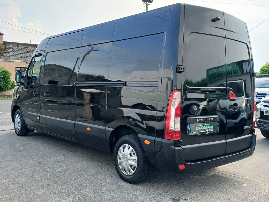 2020 Renault Master