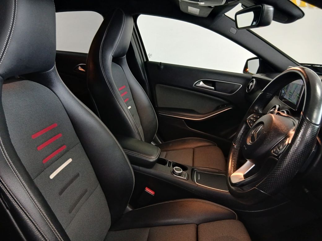 2016 Mercedes-Benz A 180