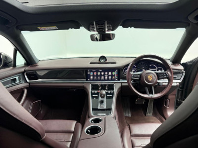 2022 Porsche Panamera