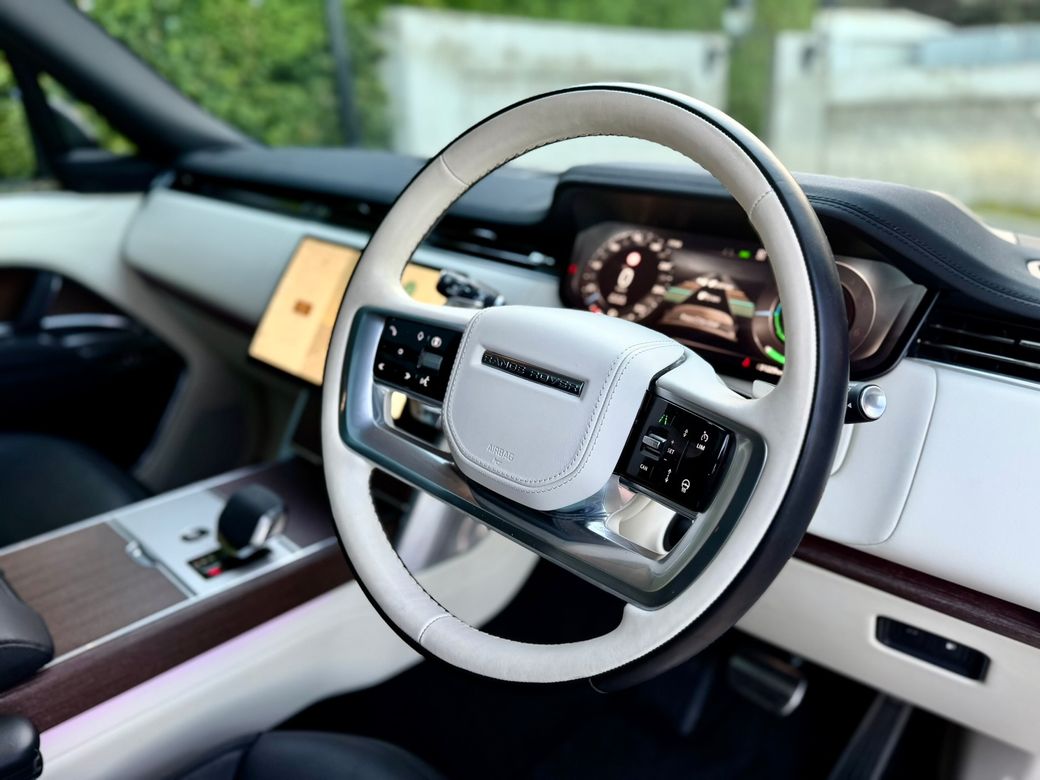 2025 Land Rover Range Rover