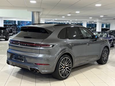 2024 Porsche Cayenne