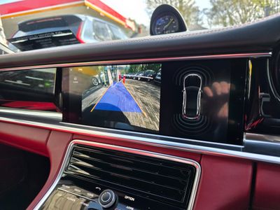 2018 Porsche Panamera