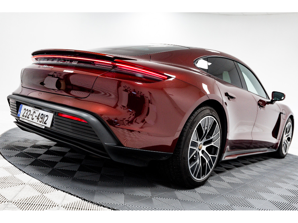2023 Porsche Taycan
