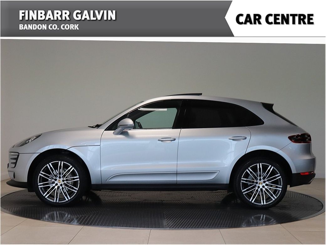 2017 Porsche Macan