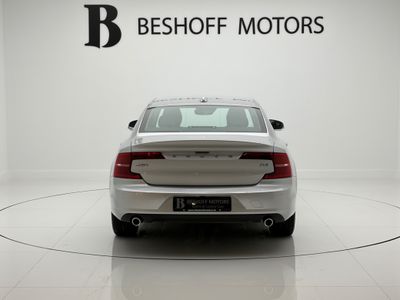 2021 Volvo S90