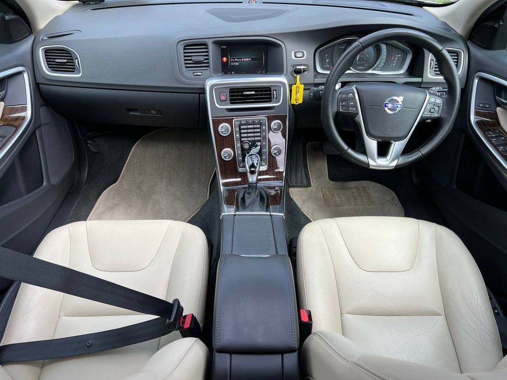 2018 Volvo V60