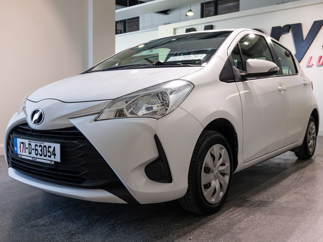 2017 Toyota Vitz