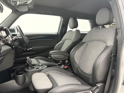 2023 Mini Hatch