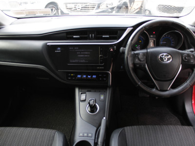 2017 Toyota Auris
