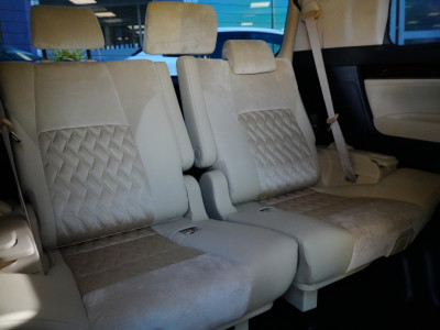 2015 Toyota Alphard