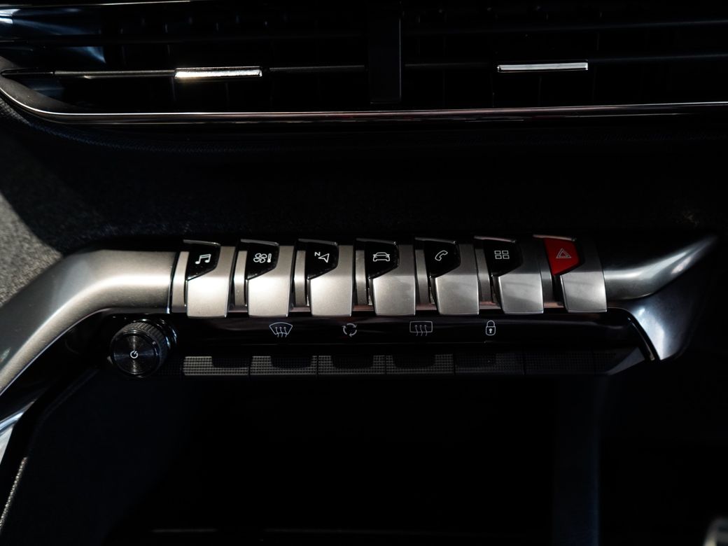 2023 Peugeot 5008