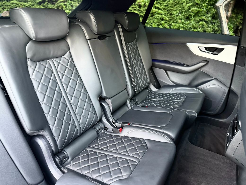 2023 Audi Q8