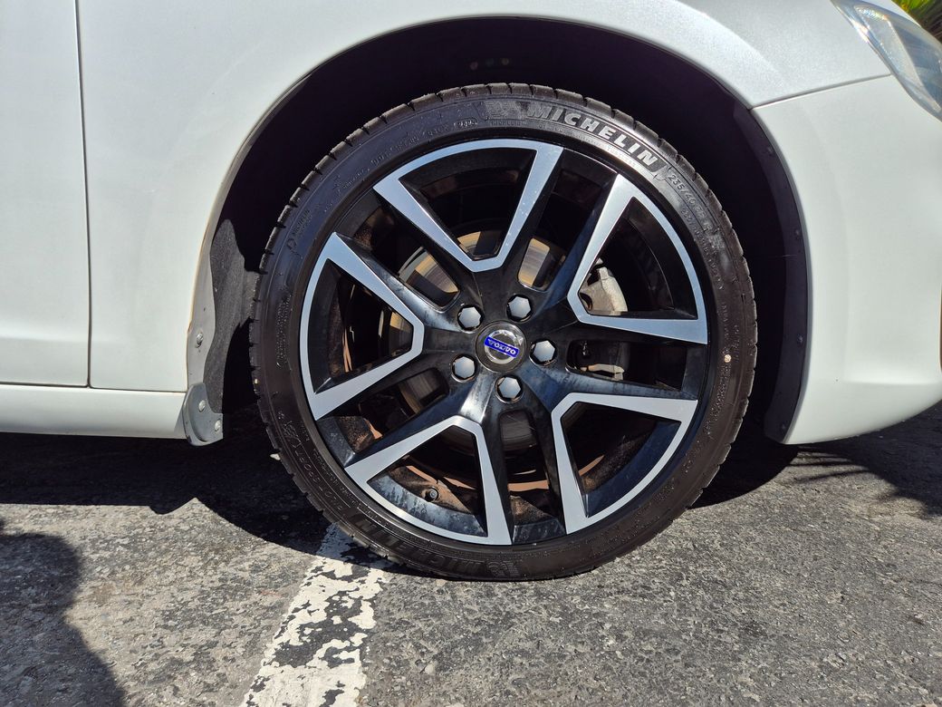 2017 Volvo V60