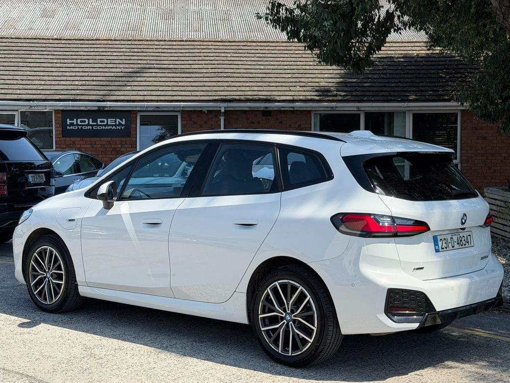 2023 BMW 225